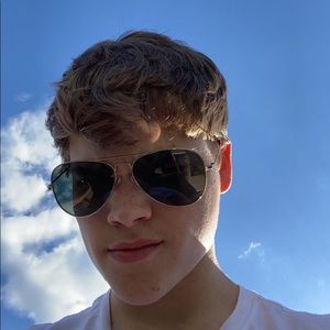 Meet your Posher, Gavin